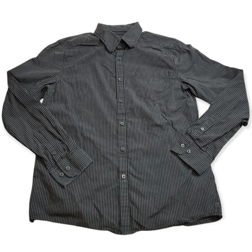 Kenneth Cole longsleeve dress shirt